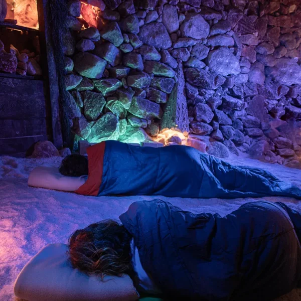 Noční pobyt v solné jeskyně – klid a pohoda